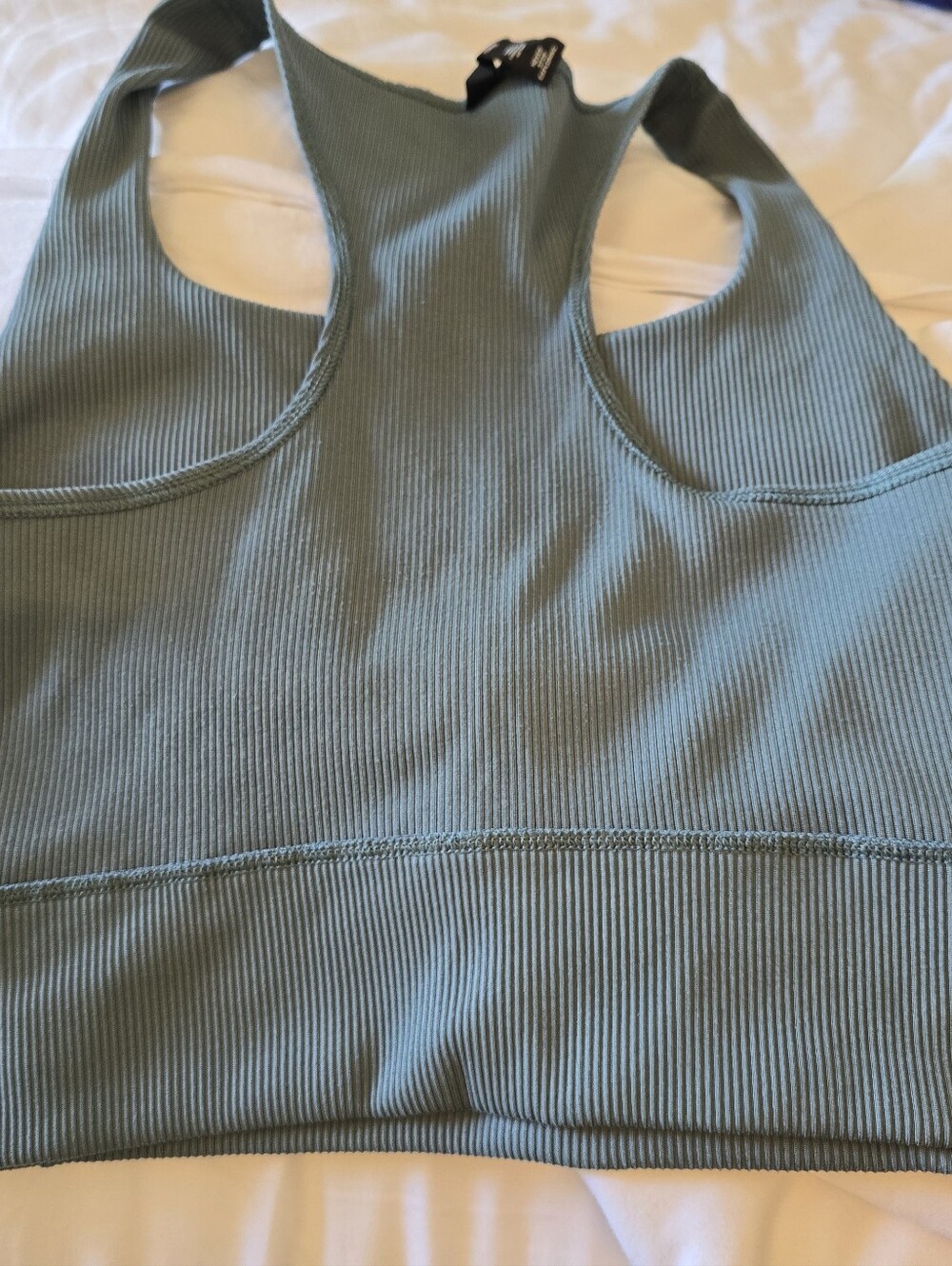 Northface Sports Bra - Picture 4 of 4